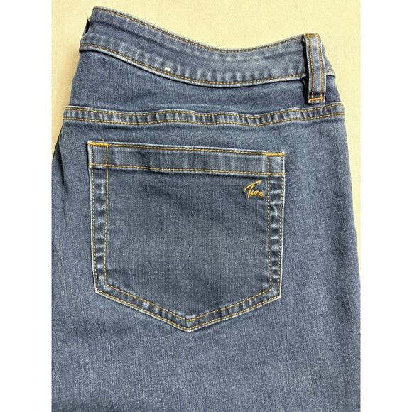 Two by Vince Camuto Tapered Jeans Blue Denim Stretch Size 31/12 - Picture 9 of 9